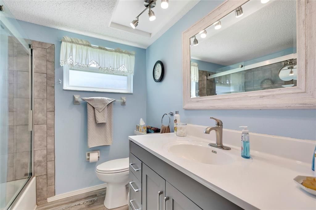 For Sale: $275,000 (2 beds, 2 baths, 1400 Square Feet)