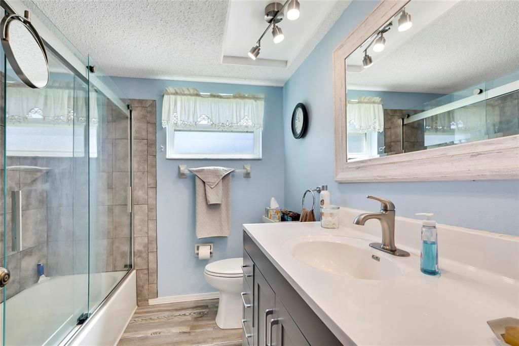 For Sale: $275,000 (2 beds, 2 baths, 1400 Square Feet)