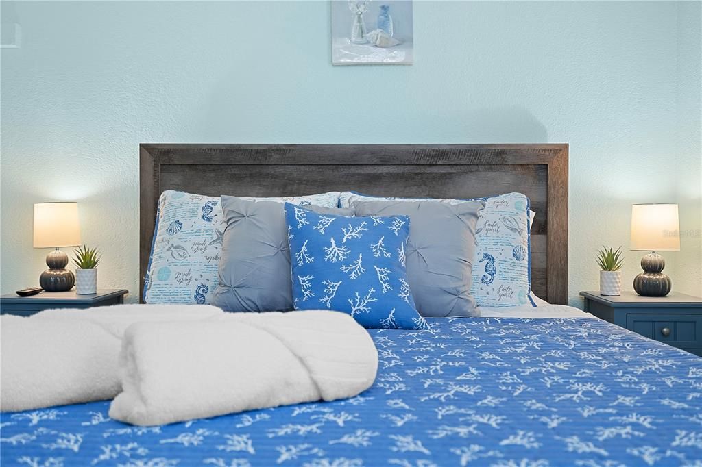 For Rent: $3,200 (3 beds, 2 baths, 901 Square Feet)