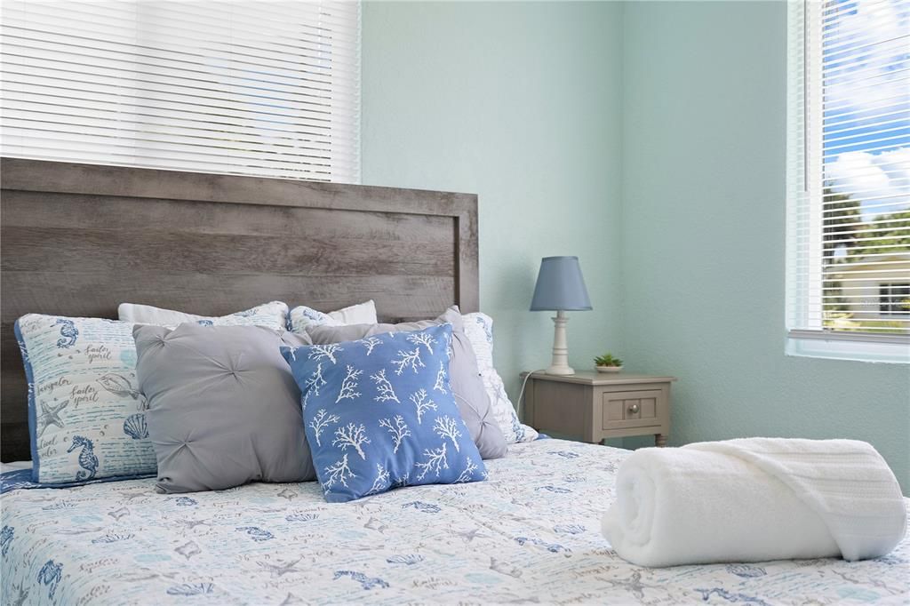 For Rent: $3,200 (3 beds, 2 baths, 901 Square Feet)