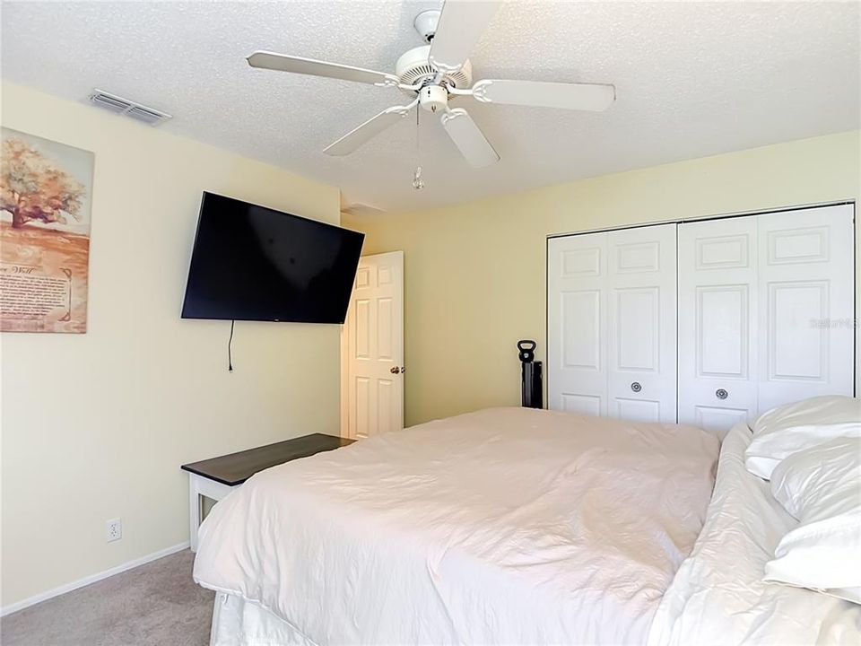 For Sale: $450,000 (3 beds, 2 baths, 1796 Square Feet)