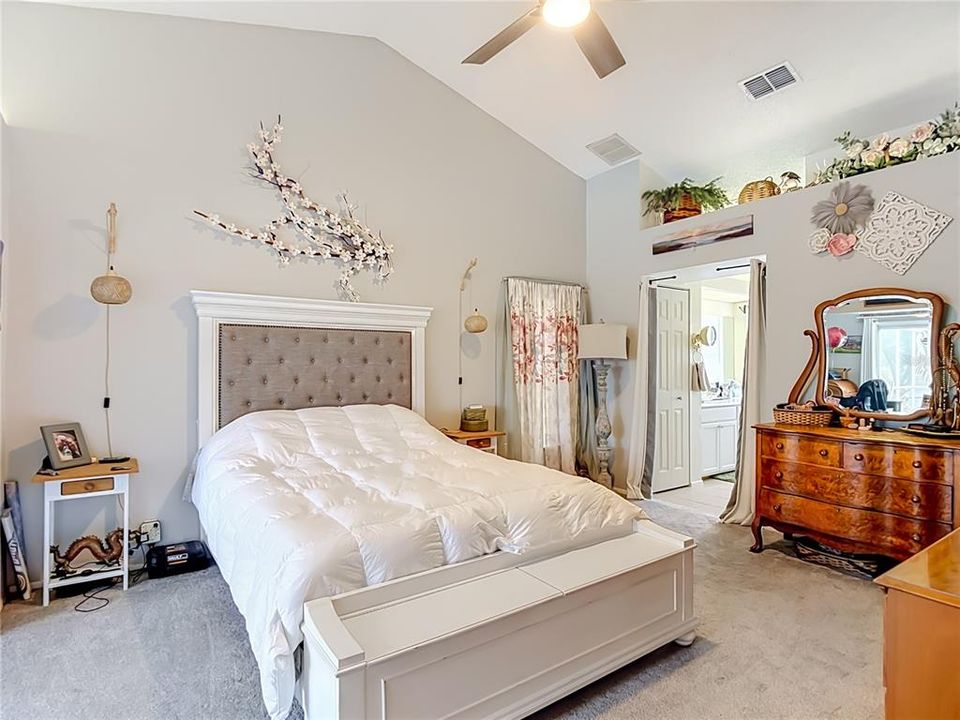 For Sale: $450,000 (3 beds, 2 baths, 1796 Square Feet)