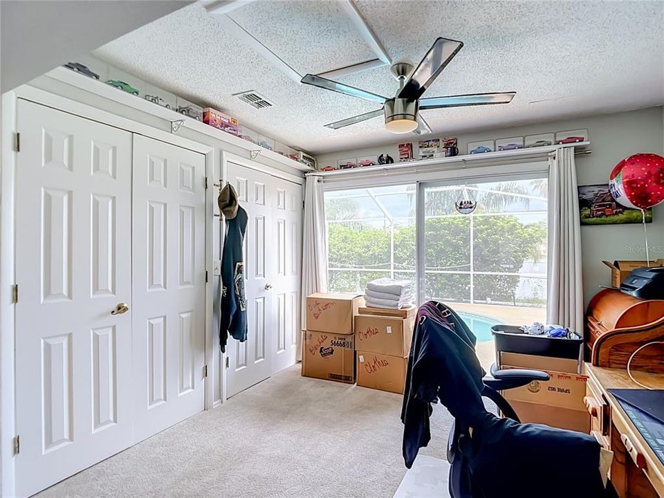 For Sale: $450,000 (3 beds, 2 baths, 1796 Square Feet)