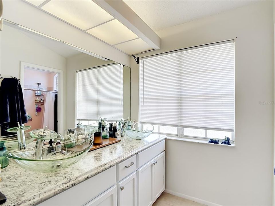 For Sale: $450,000 (3 beds, 2 baths, 1796 Square Feet)