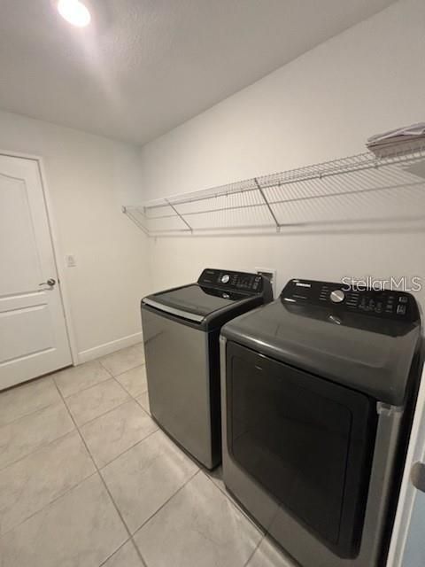 For Rent: $2,000 (4 beds, 3 baths, 2110 Square Feet)