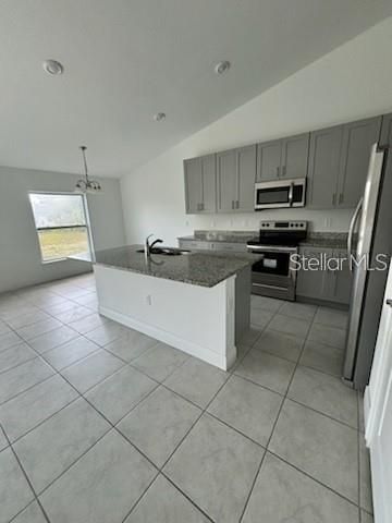 For Rent: $2,000 (4 beds, 3 baths, 2110 Square Feet)