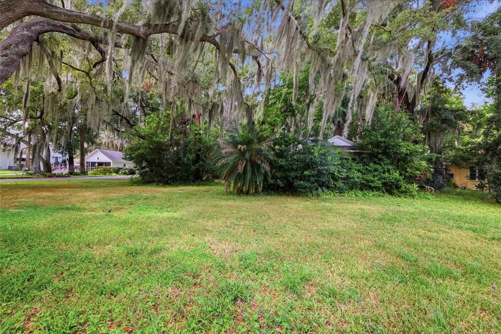 Active With Contract: $249,900 (4 beds, 4 baths, 2144 Square Feet)