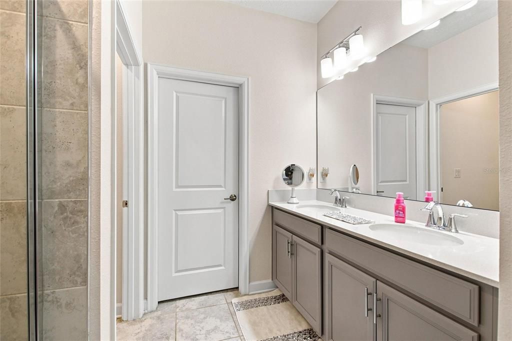 For Sale: $359,000 (3 beds, 2 baths, 1950 Square Feet)