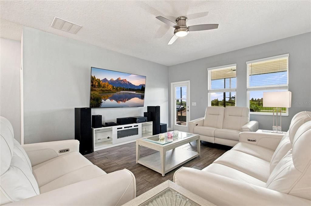 For Sale: $359,000 (3 beds, 2 baths, 1950 Square Feet)