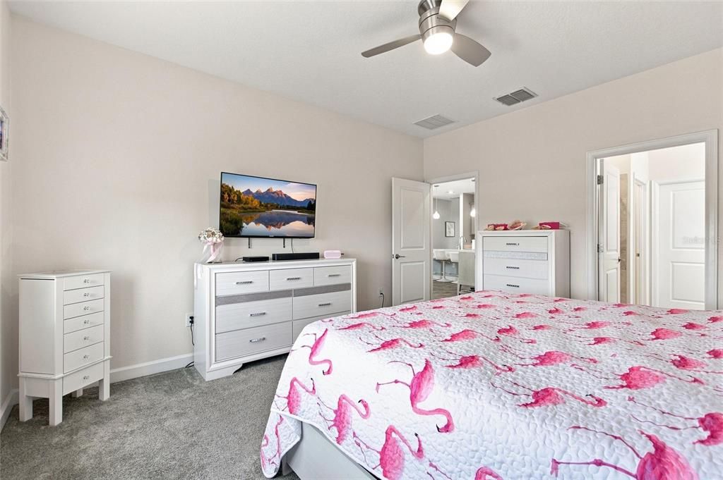 For Sale: $359,000 (3 beds, 2 baths, 1950 Square Feet)