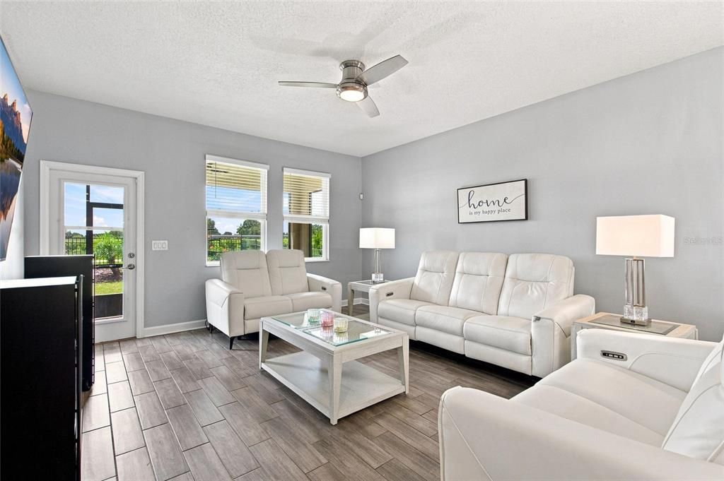 For Sale: $359,000 (3 beds, 2 baths, 1950 Square Feet)