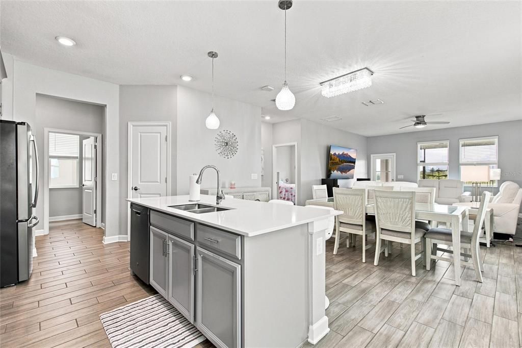 For Sale: $359,000 (3 beds, 2 baths, 1950 Square Feet)