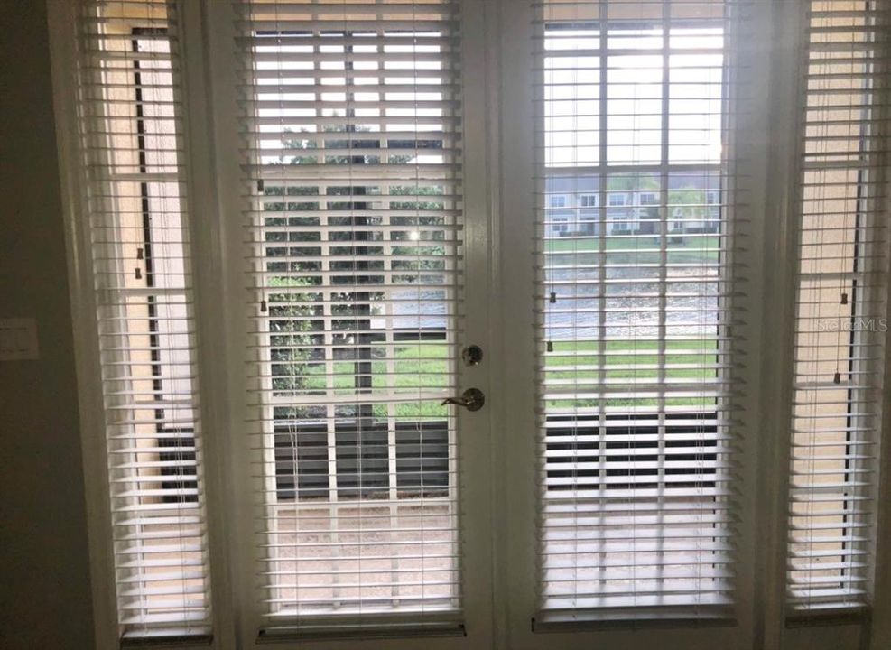 For Rent: $2,999 (4 beds, 2 baths, 2037 Square Feet)