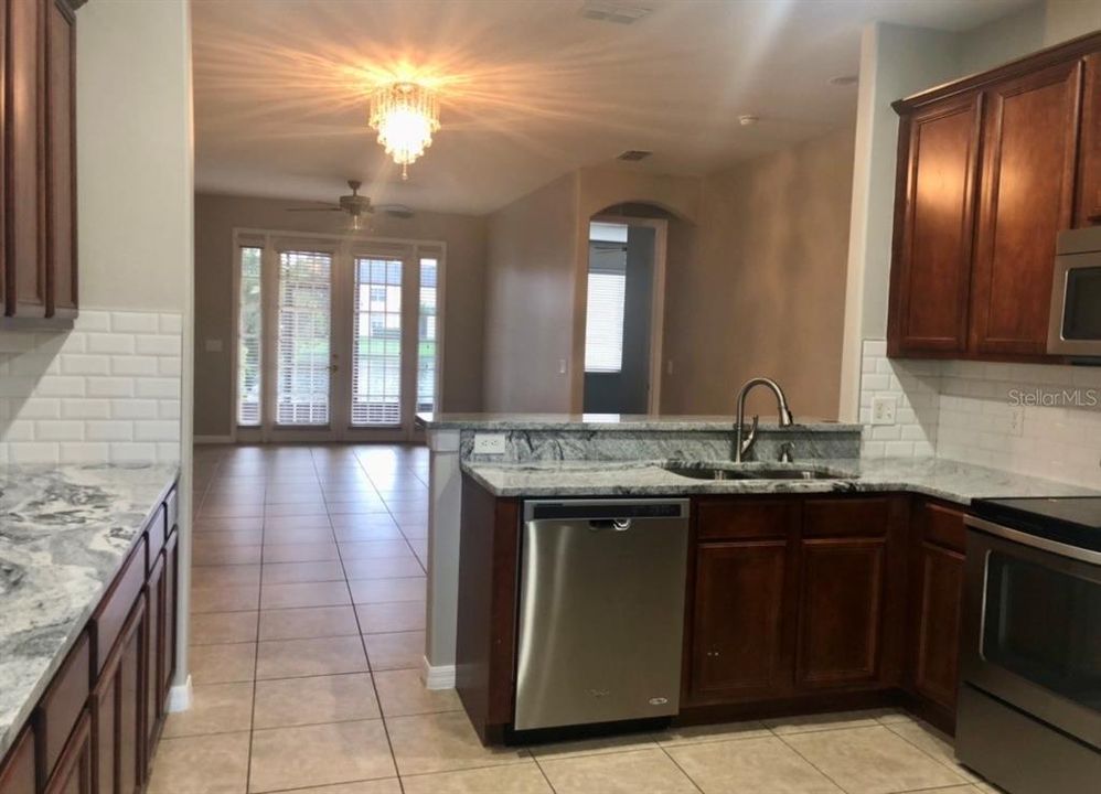 For Rent: $2,999 (4 beds, 2 baths, 2037 Square Feet)