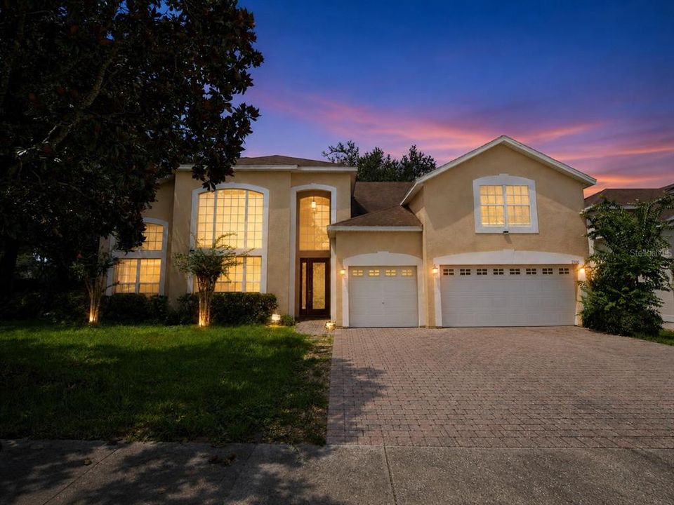 En Venta: $599,900 (6 camas, 4 baños, 3753 Pies cuadrados)