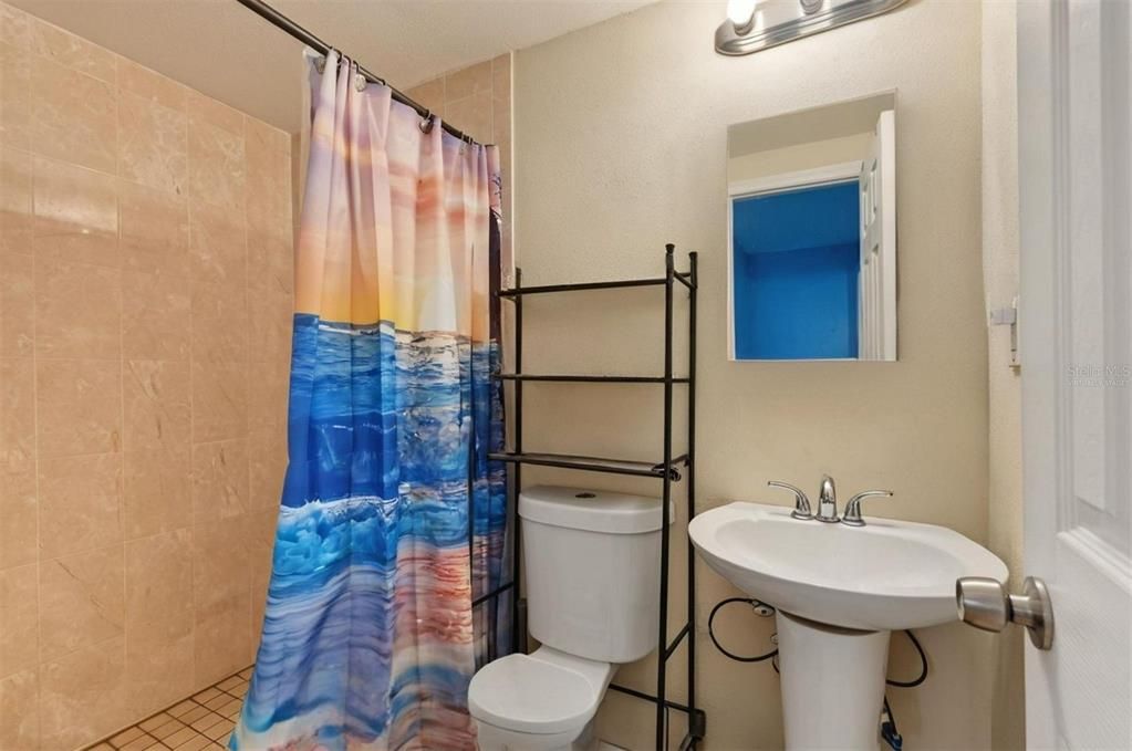 На продажу: $295,000 (3 спален, 2 ванн, 1462 Квадратных фут)