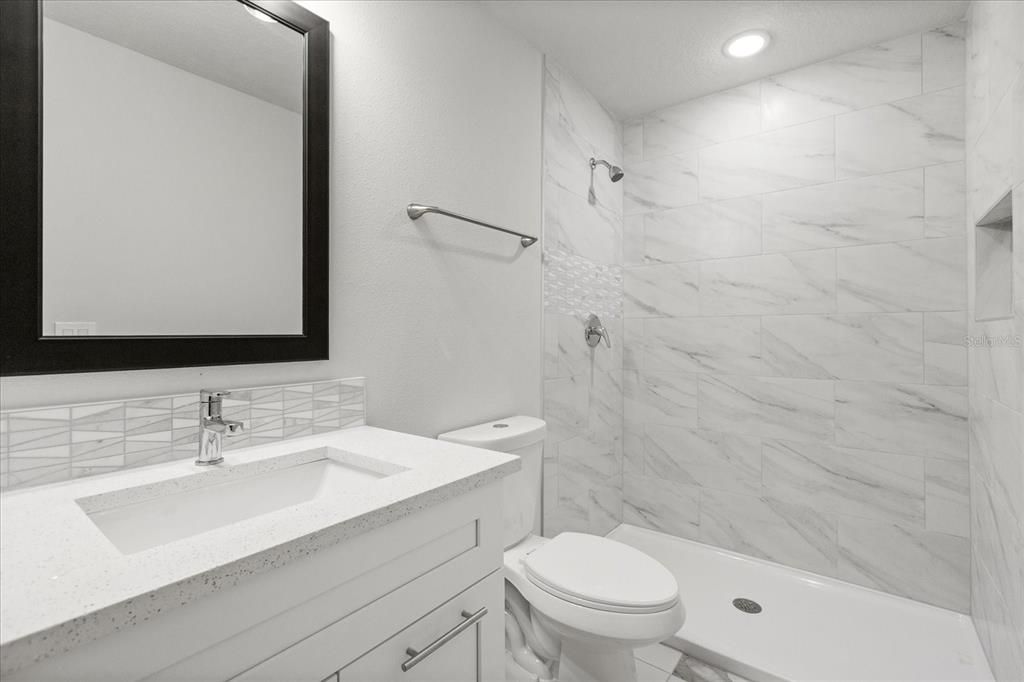 For Sale: $369,000 (3 beds, 3 baths, 1758 Square Feet)