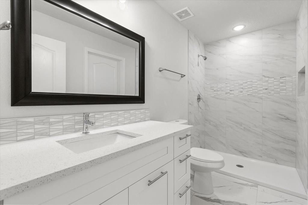 For Sale: $369,000 (3 beds, 3 baths, 1758 Square Feet)