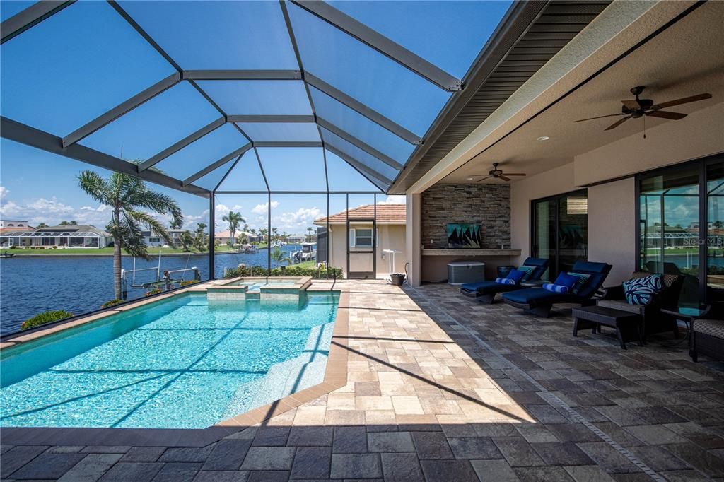 En Venta: $1,185,000 (3 camas, 2 baños, 2417 Pies cuadrados)