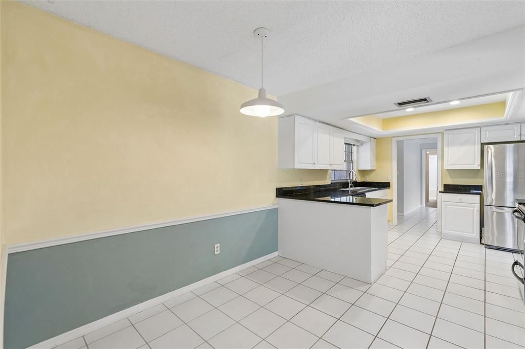 For Sale: $520,000 (3 beds, 2 baths, 1884 Square Feet)