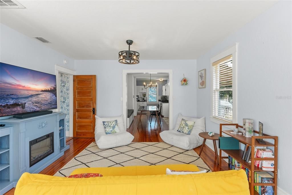 En Venta: $295,000 (1 camas, 1 baños, 780 Pies cuadrados)