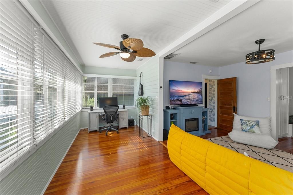 En Venta: $295,000 (1 camas, 1 baños, 780 Pies cuadrados)