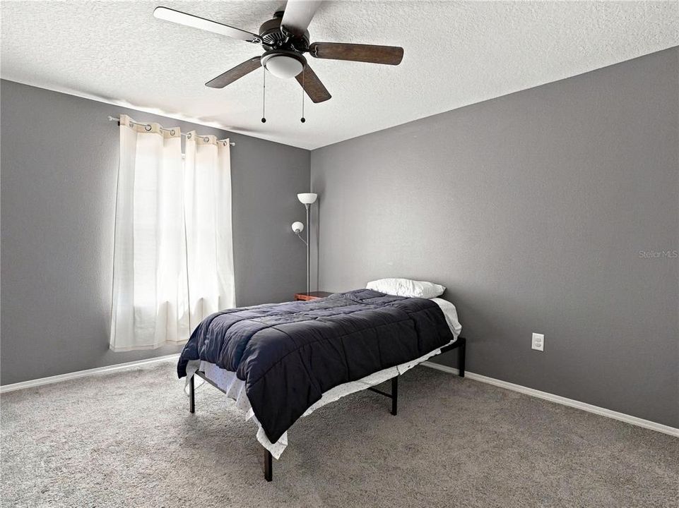 For Sale: $399,900 (4 beds, 2 baths, 2661 Square Feet)