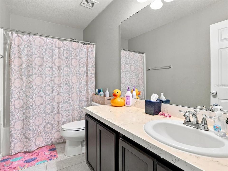 For Sale: $399,900 (4 beds, 2 baths, 2661 Square Feet)