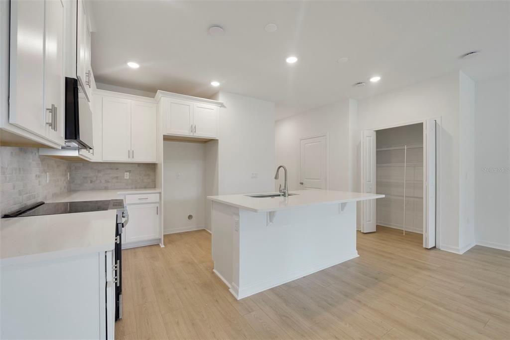 For Sale: $388,990 (3 beds, 2 baths, 1544 Square Feet)