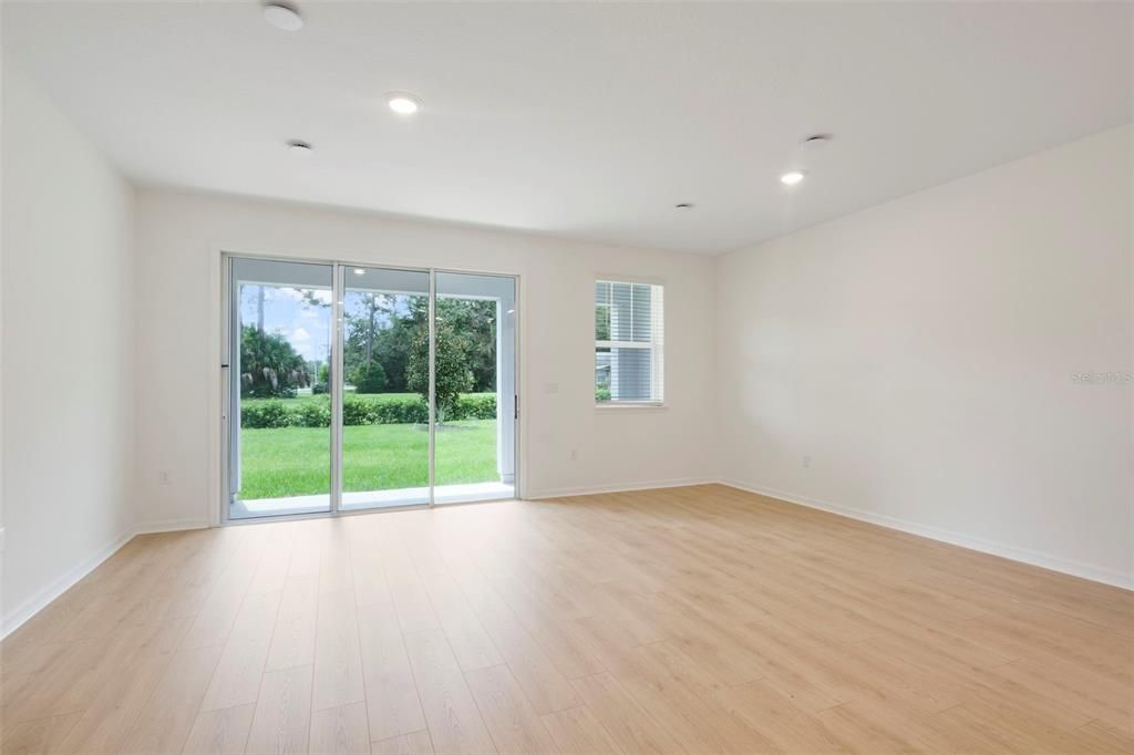 For Sale: $388,990 (3 beds, 2 baths, 1544 Square Feet)