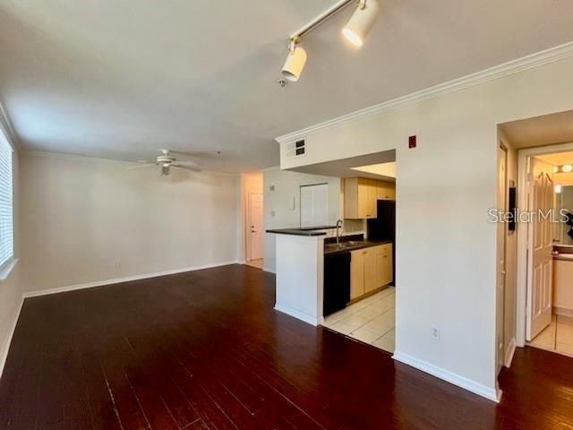В аренду: $1,650 (1 спален, 1 ванн, 792 Квадратных фут)
