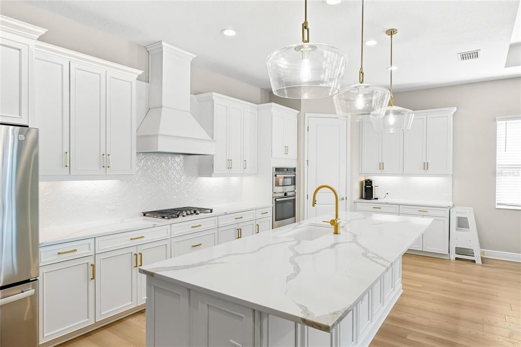 For Sale: $825,000 (4 beds, 3 baths, 2442 Square Feet)