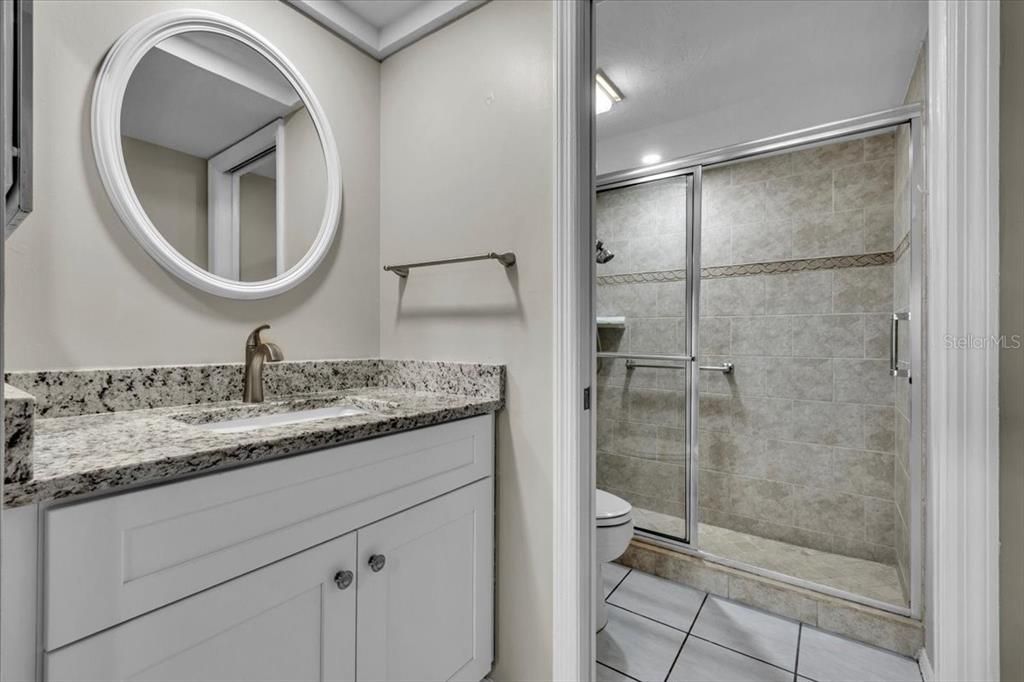 For Sale: $315,000 (2 beds, 2 baths, 1124 Square Feet)
