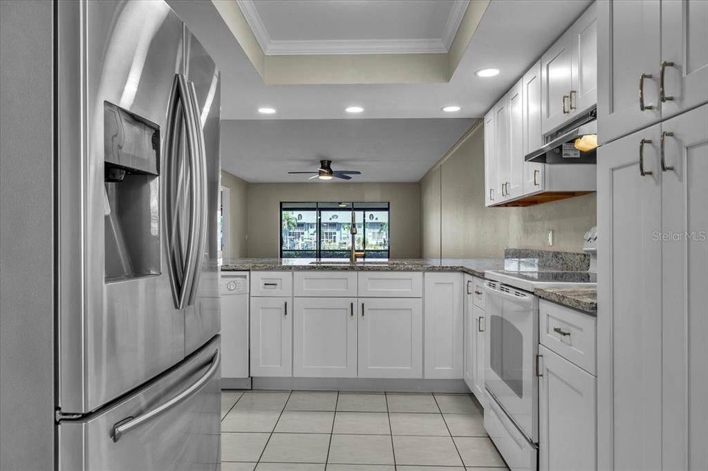 For Sale: $315,000 (2 beds, 2 baths, 1124 Square Feet)