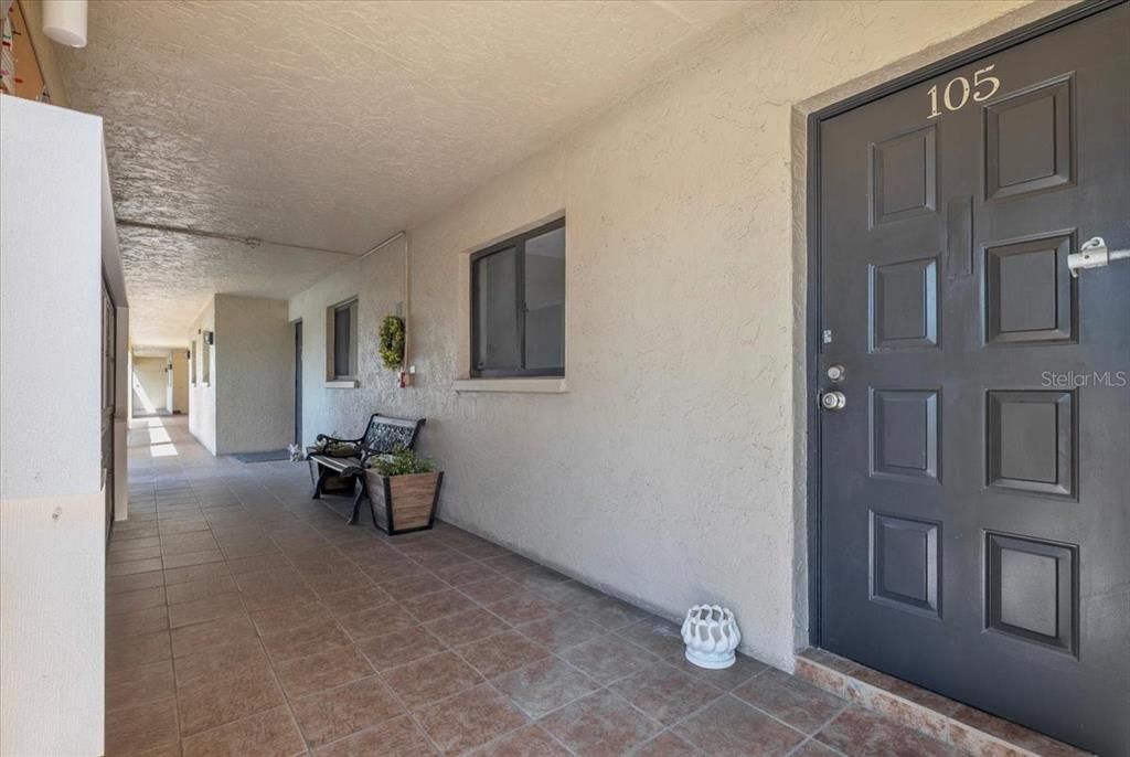 For Sale: $315,000 (2 beds, 2 baths, 1124 Square Feet)