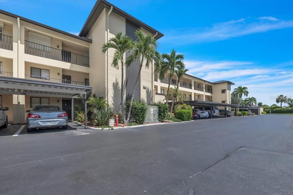 For Sale: $315,000 (2 beds, 2 baths, 1124 Square Feet)