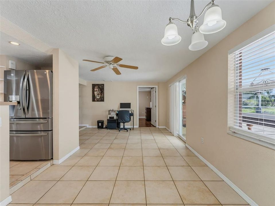 En Venta: $530,000 (3 camas, 2 baños, 1692 Pies cuadrados)