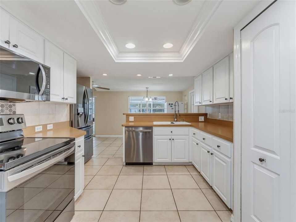 En Venta: $530,000 (3 camas, 2 baños, 1692 Pies cuadrados)