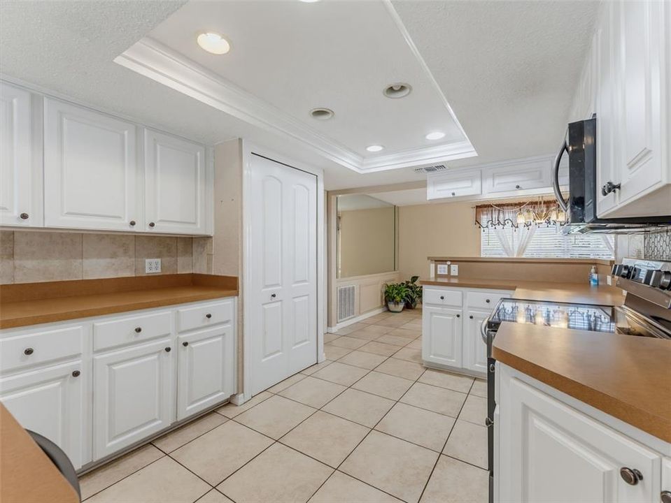 En Venta: $530,000 (3 camas, 2 baños, 1692 Pies cuadrados)
