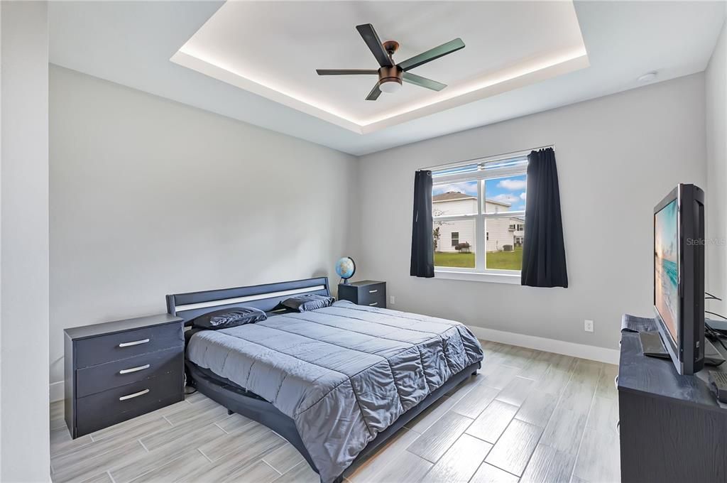 En Venta: $280,000 (4 camas, 2 baños, 1623 Pies cuadrados)