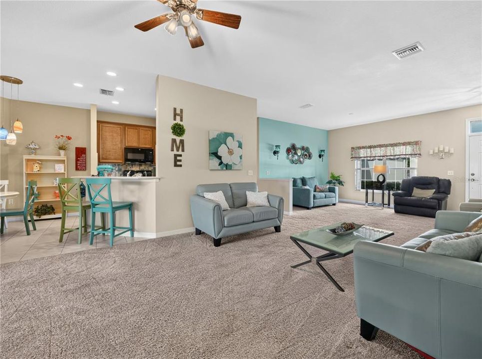 For Sale: $349,000 (3 beds, 2 baths, 2035 Square Feet)
