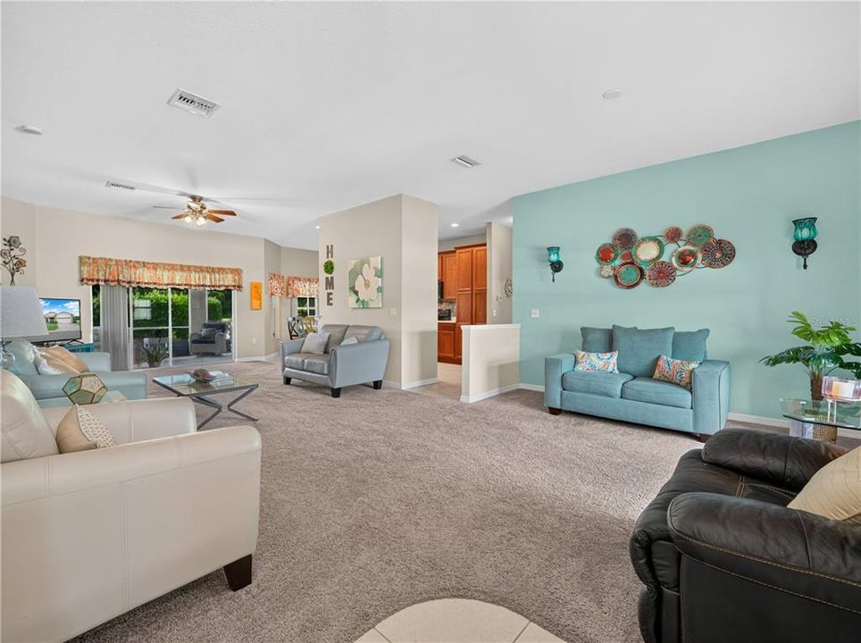 For Sale: $349,000 (3 beds, 2 baths, 2035 Square Feet)