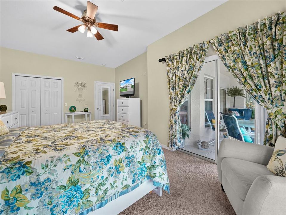 For Sale: $349,000 (3 beds, 2 baths, 2035 Square Feet)
