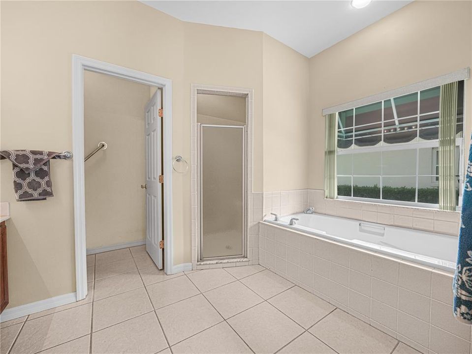 For Sale: $349,000 (3 beds, 2 baths, 2035 Square Feet)