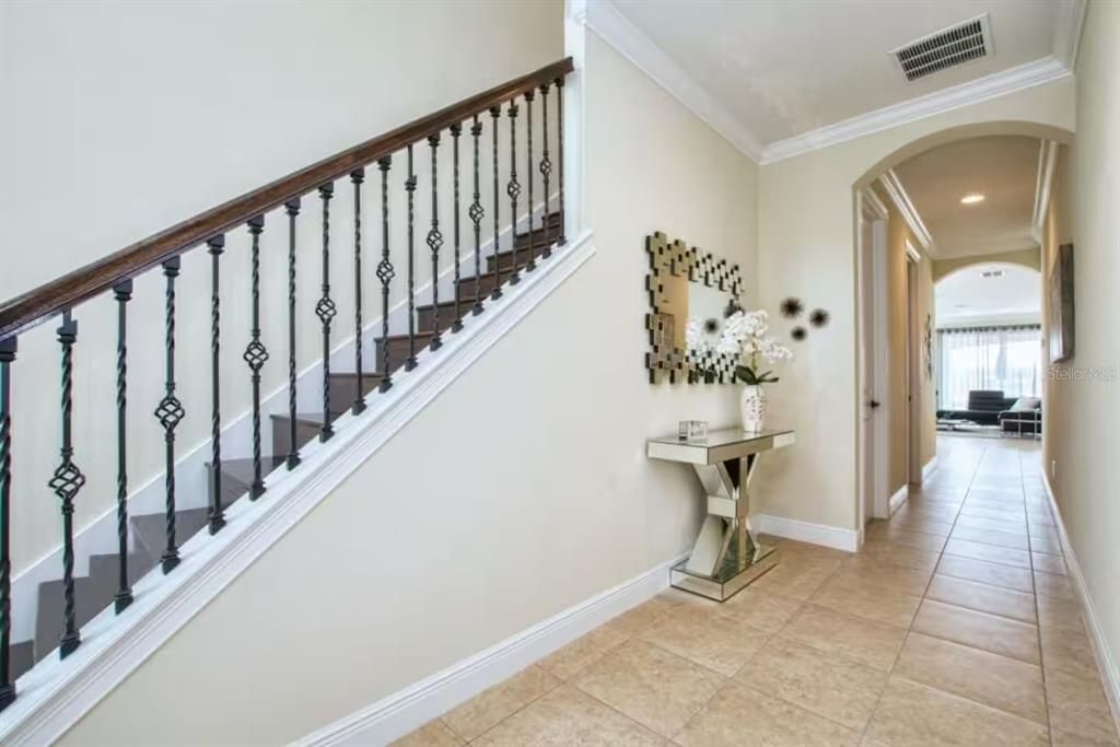 En Venta: $879,900 (5 camas, 5 baños, 3328 Pies cuadrados)