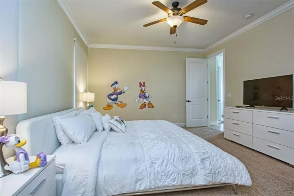En Venta: $879,900 (5 camas, 5 baños, 3328 Pies cuadrados)