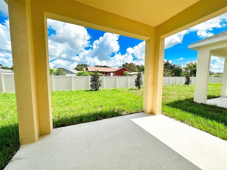 For Rent: $2,299 (4 beds, 2 baths, 1843 Square Feet)