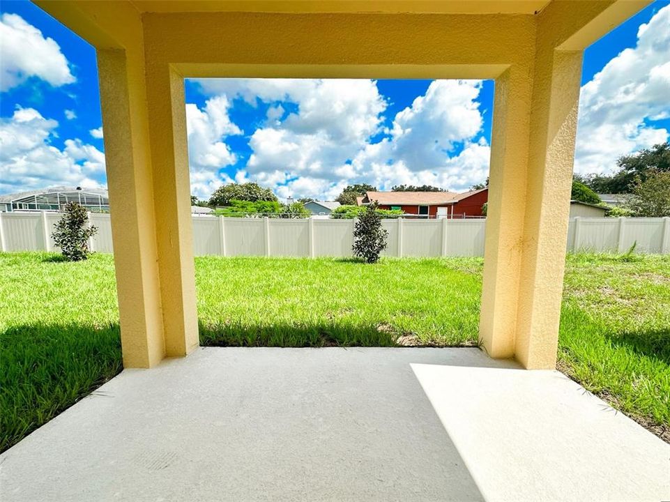 For Rent: $2,299 (4 beds, 2 baths, 1843 Square Feet)