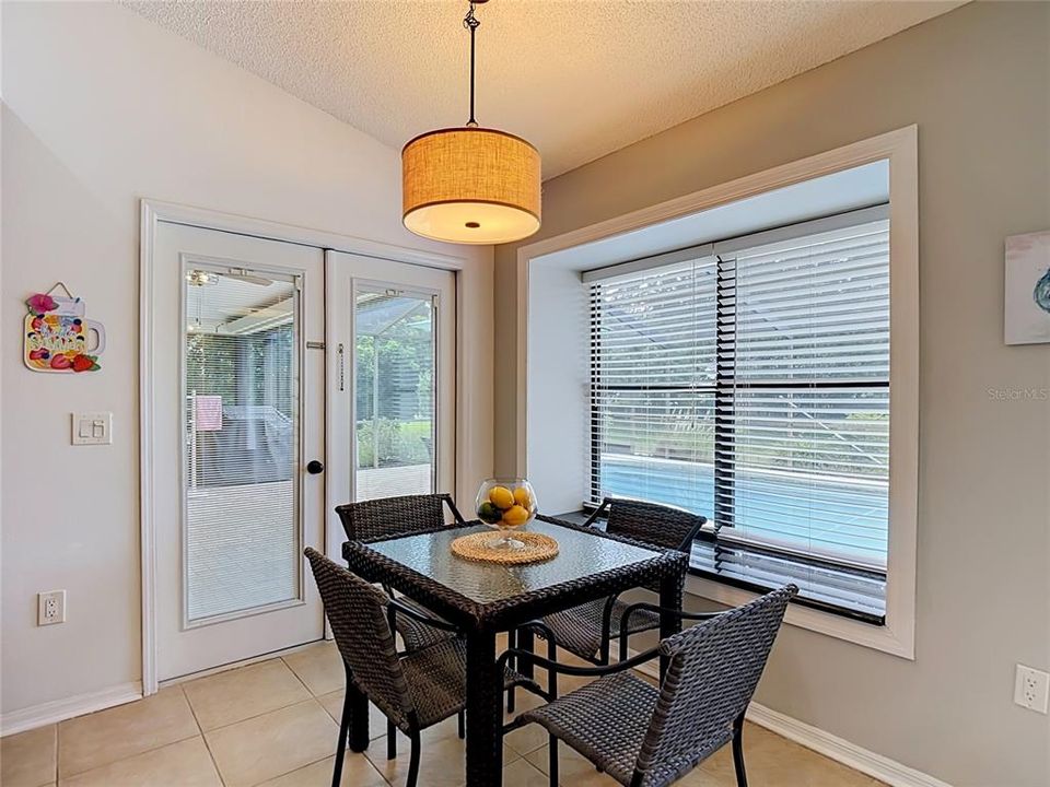 Active With Contract: $355,000 (3 beds, 2 baths, 1832 Square Feet)