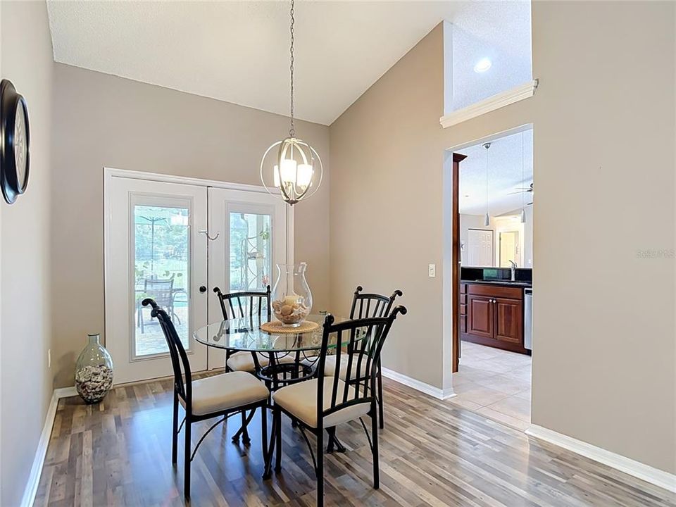 Active With Contract: $355,000 (3 beds, 2 baths, 1832 Square Feet)
